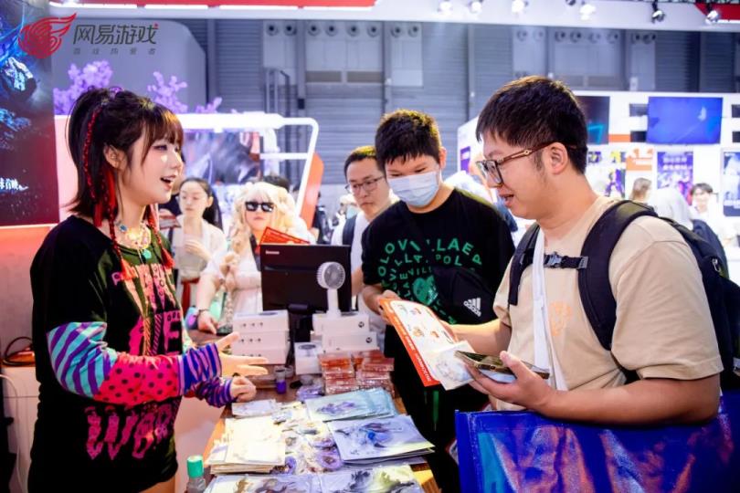 排队上机、一座难求？天下时光网吧燃爆ChinaJoy